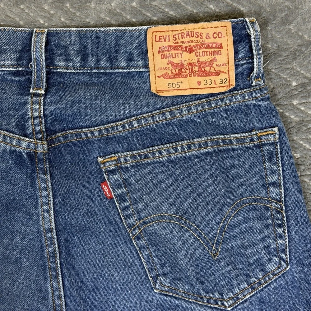 Vtg Levis 505 Jeans Mens Fits 32x31 Regular Fit Straight Leg Medium Wash Y2K
